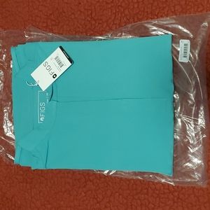 Figs, rafaela top in surgical green.